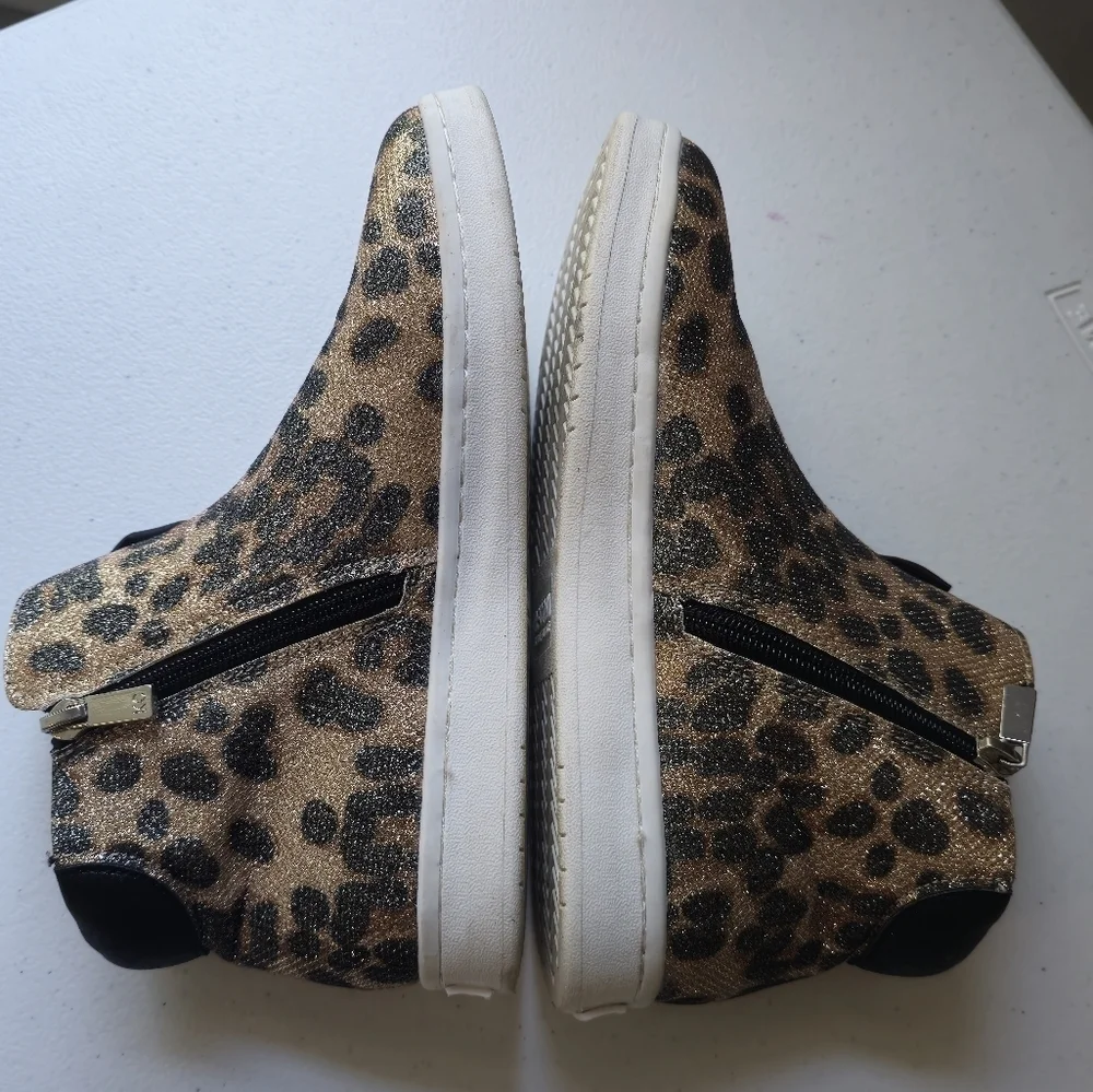 Kenneth Cole reaction leopard sneakers kids size 4